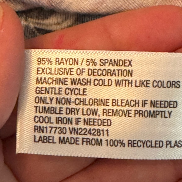 Knox Rose Black and Pink Floral Blouse small - Picture 6 of 11